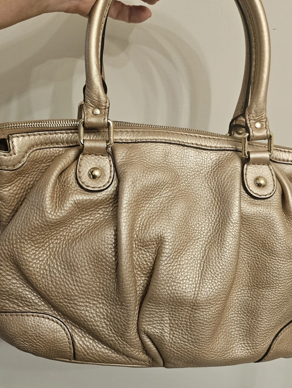 Gucci Sukey Tote Pebbled Leather w/ Strap & GG Charm